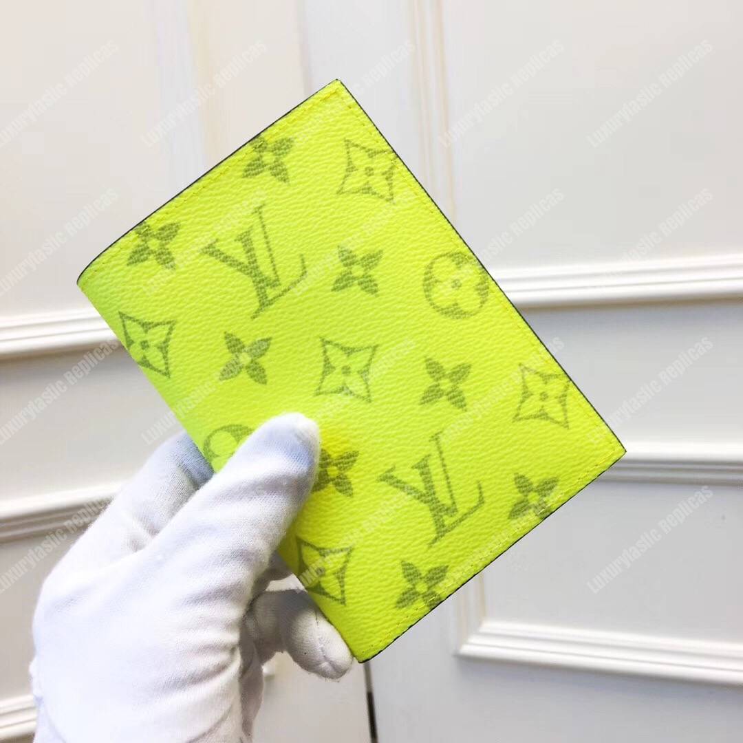 LV Passport Cover Taiga Monogram Jaune