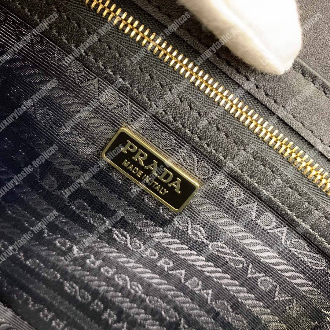 Pra*a emblème saffiano leather bag black