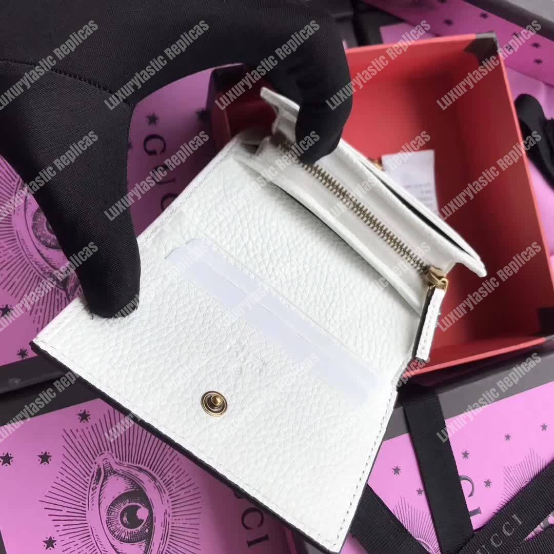 G*u*i animalier card case white with bee