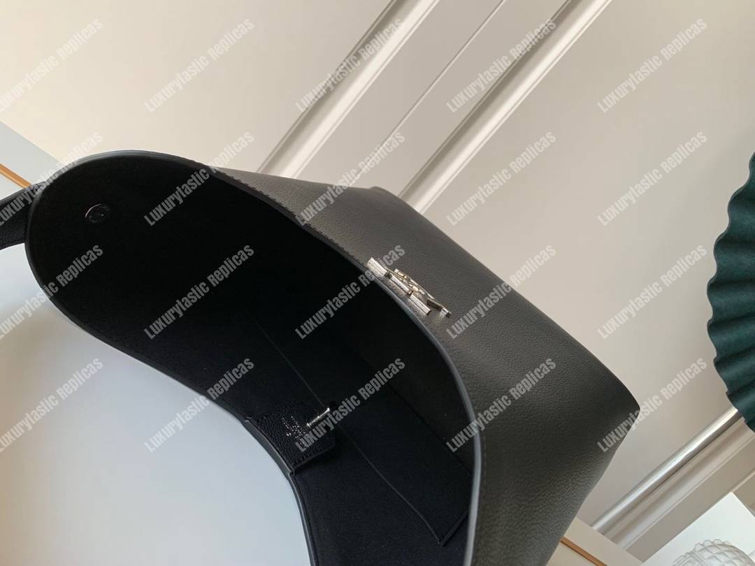 LV Lockme Hobo Black