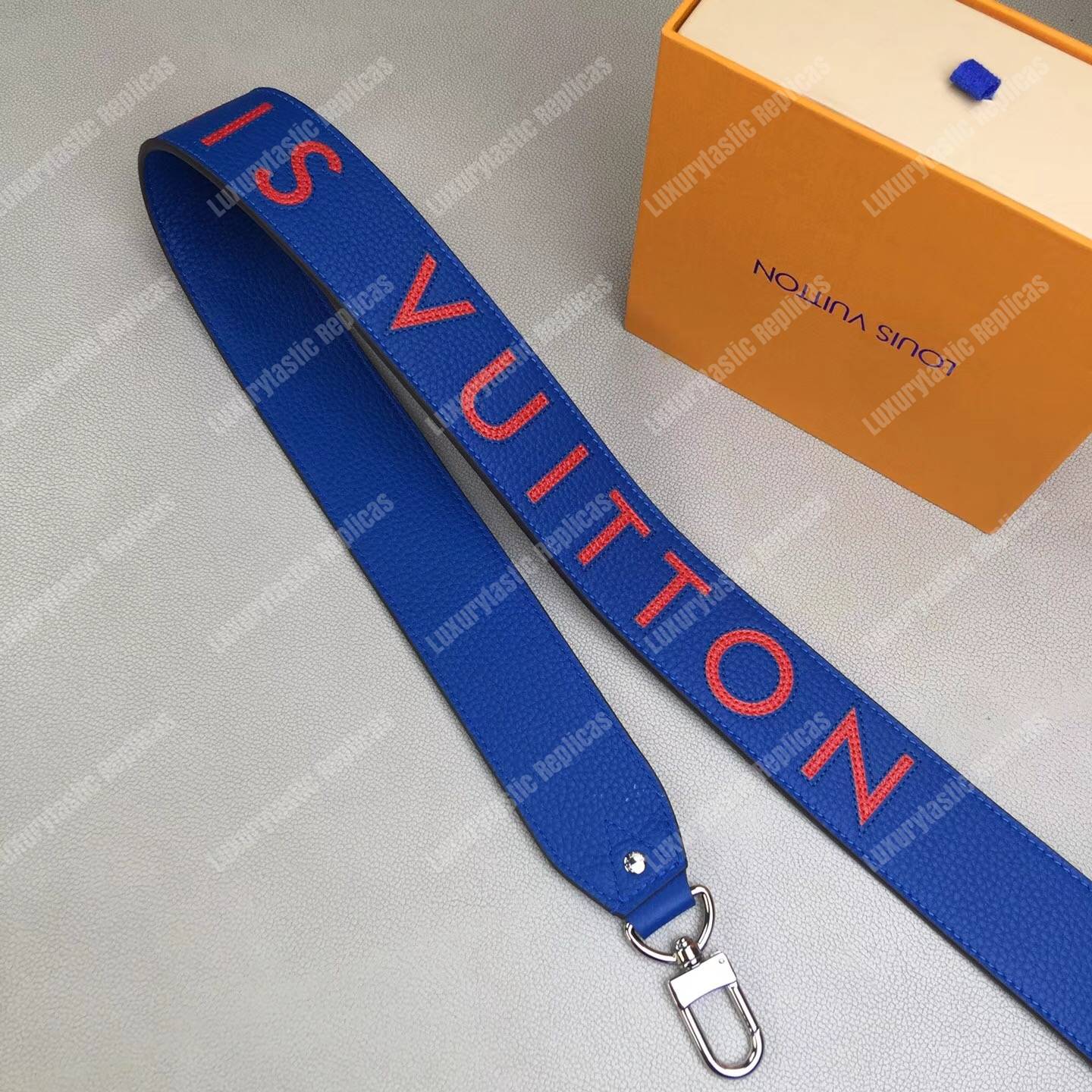 LV Bandouliere Taurillon Leather Bleu
