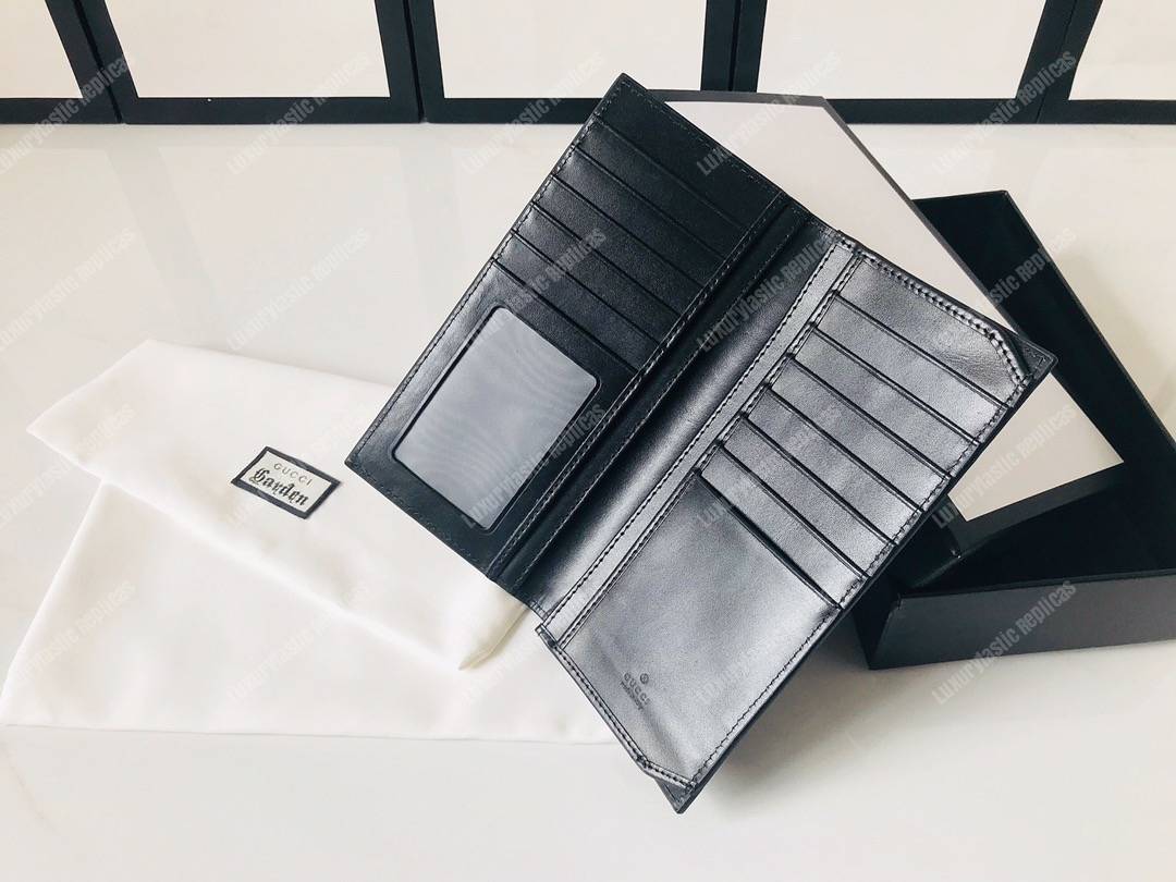 G*u*i signature long wallet