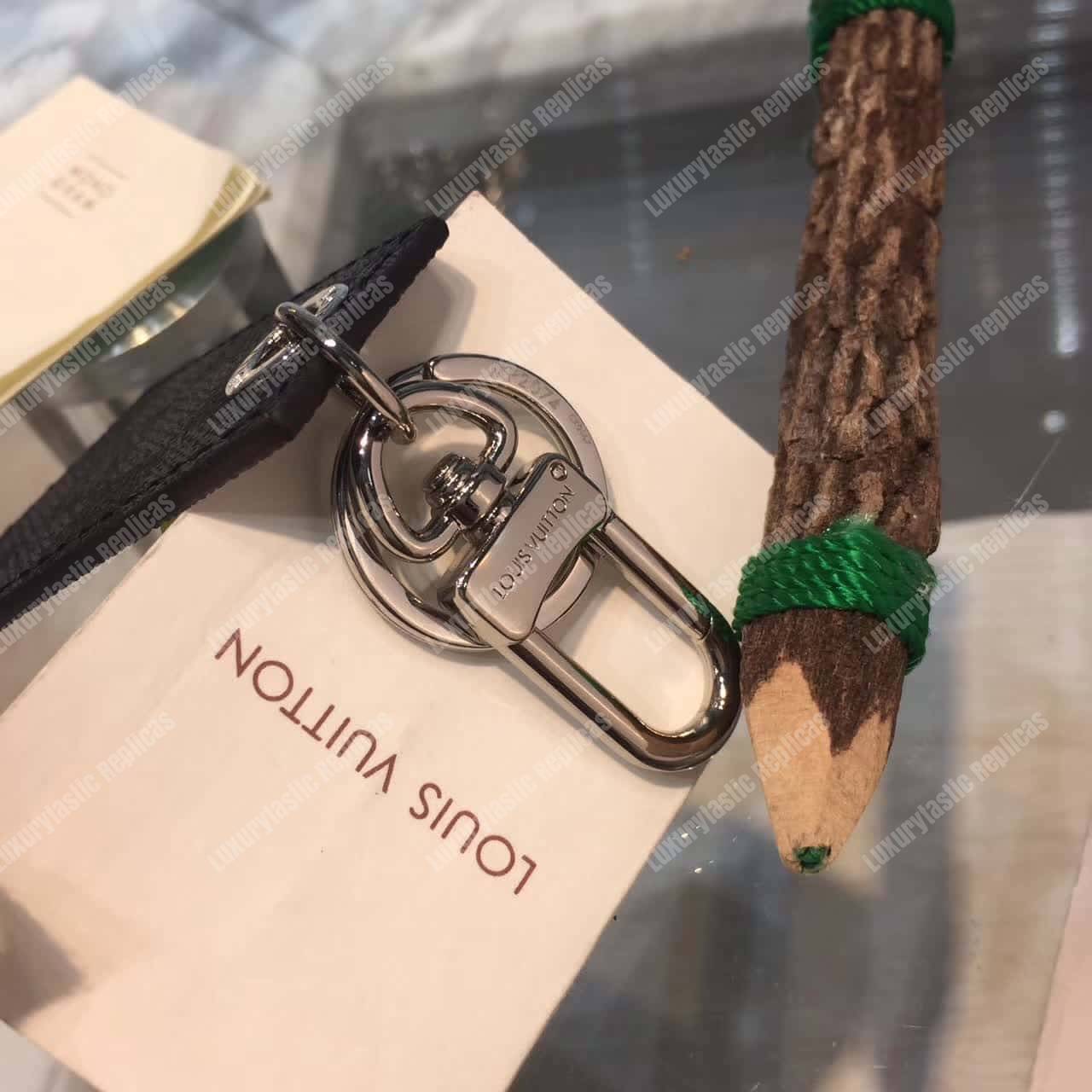 LV Enchappes Key Holder