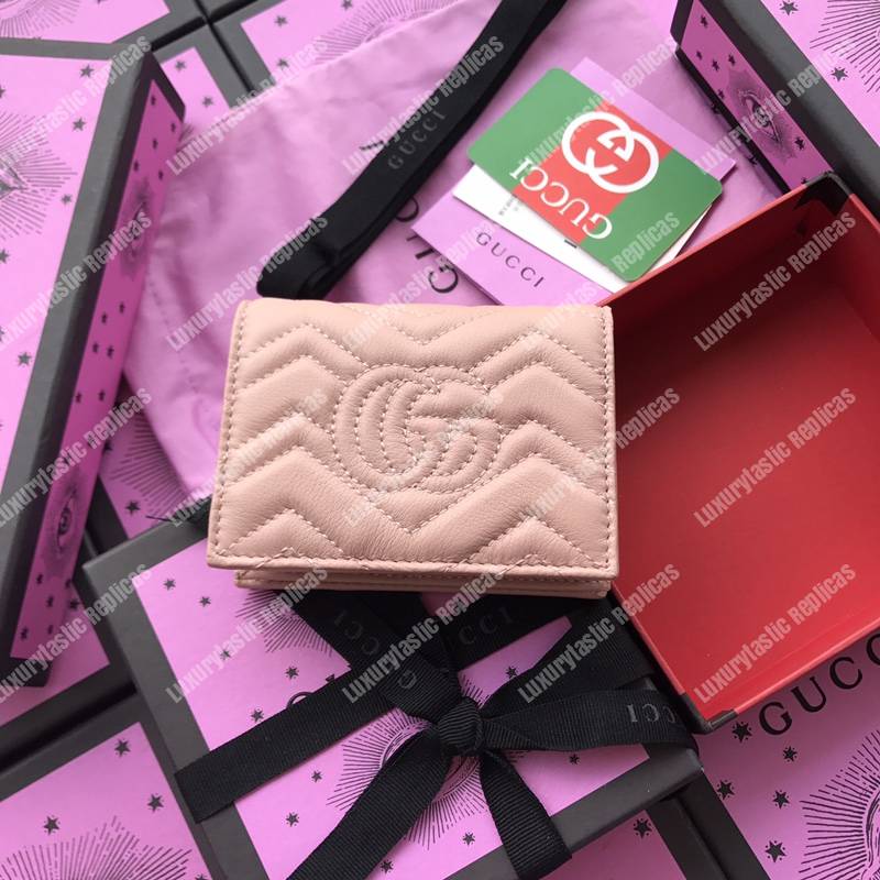 G*u*i gg marmont card case wallet with butterfly pink