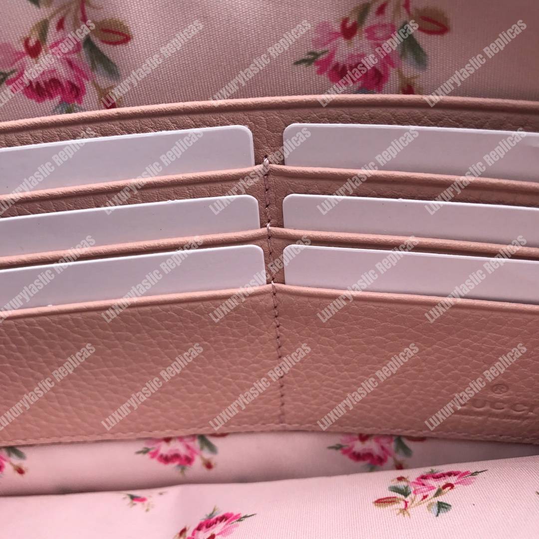 G*u*i leather pouch with bow black