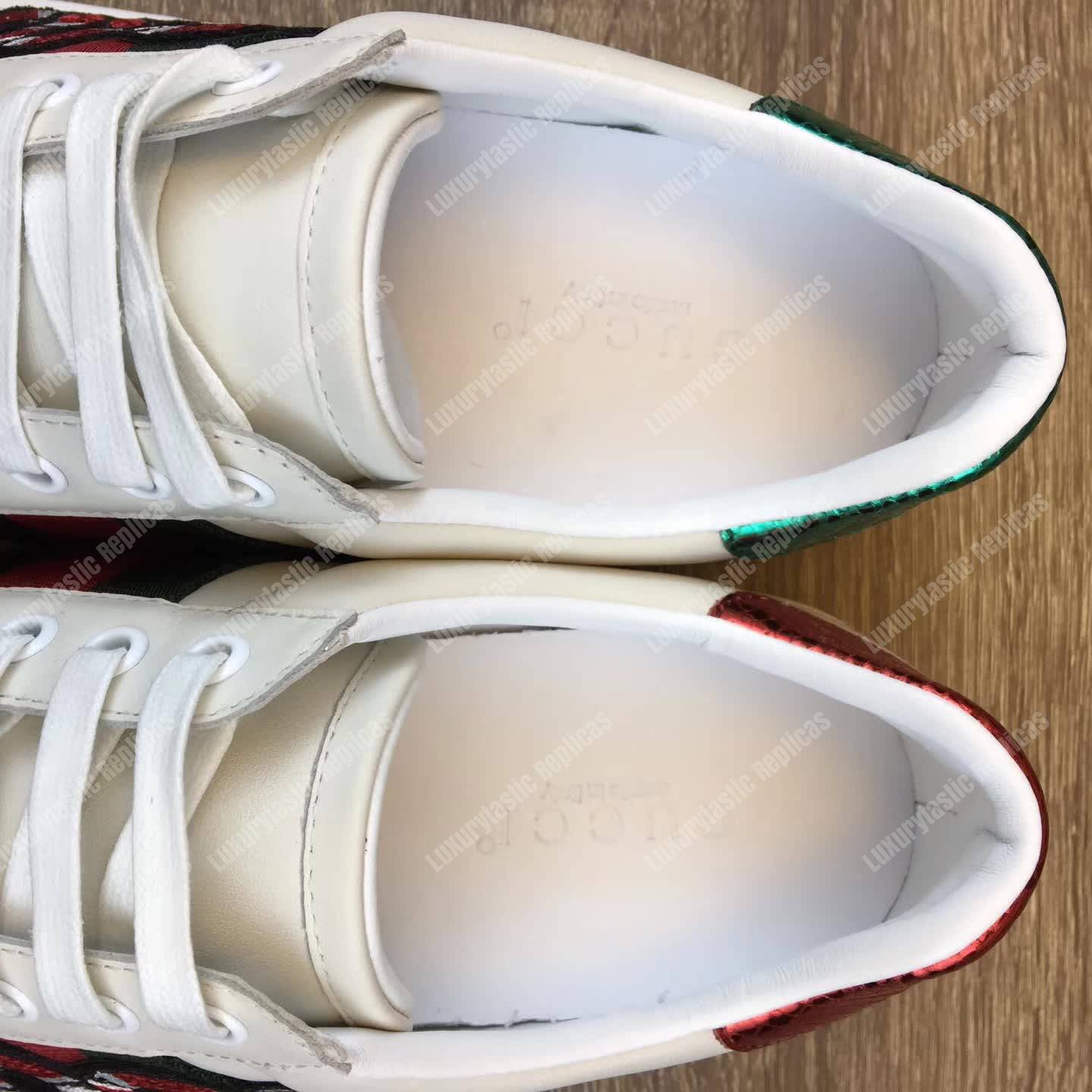 G*u*i ace embroidered snake sneaker white