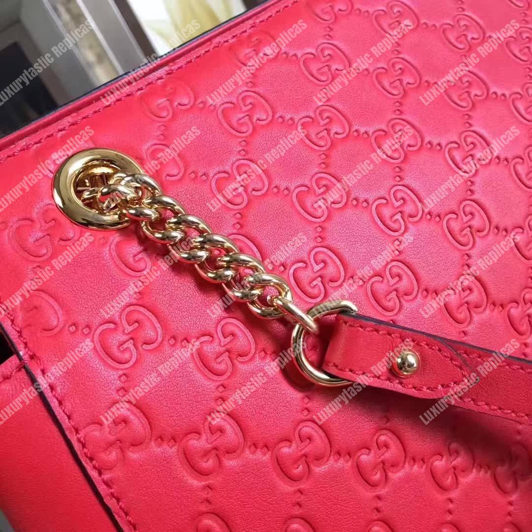 G*u*i signature medium top handle bag red