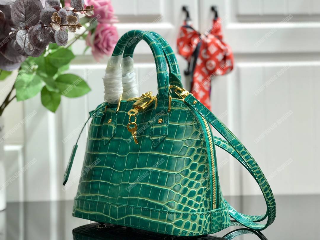 LV Alma BB Crocodilien Brillant Bleu Canard Blue