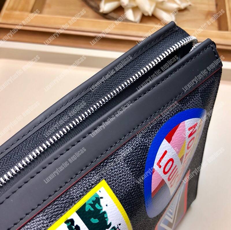 LV Pochette Voyage Alps