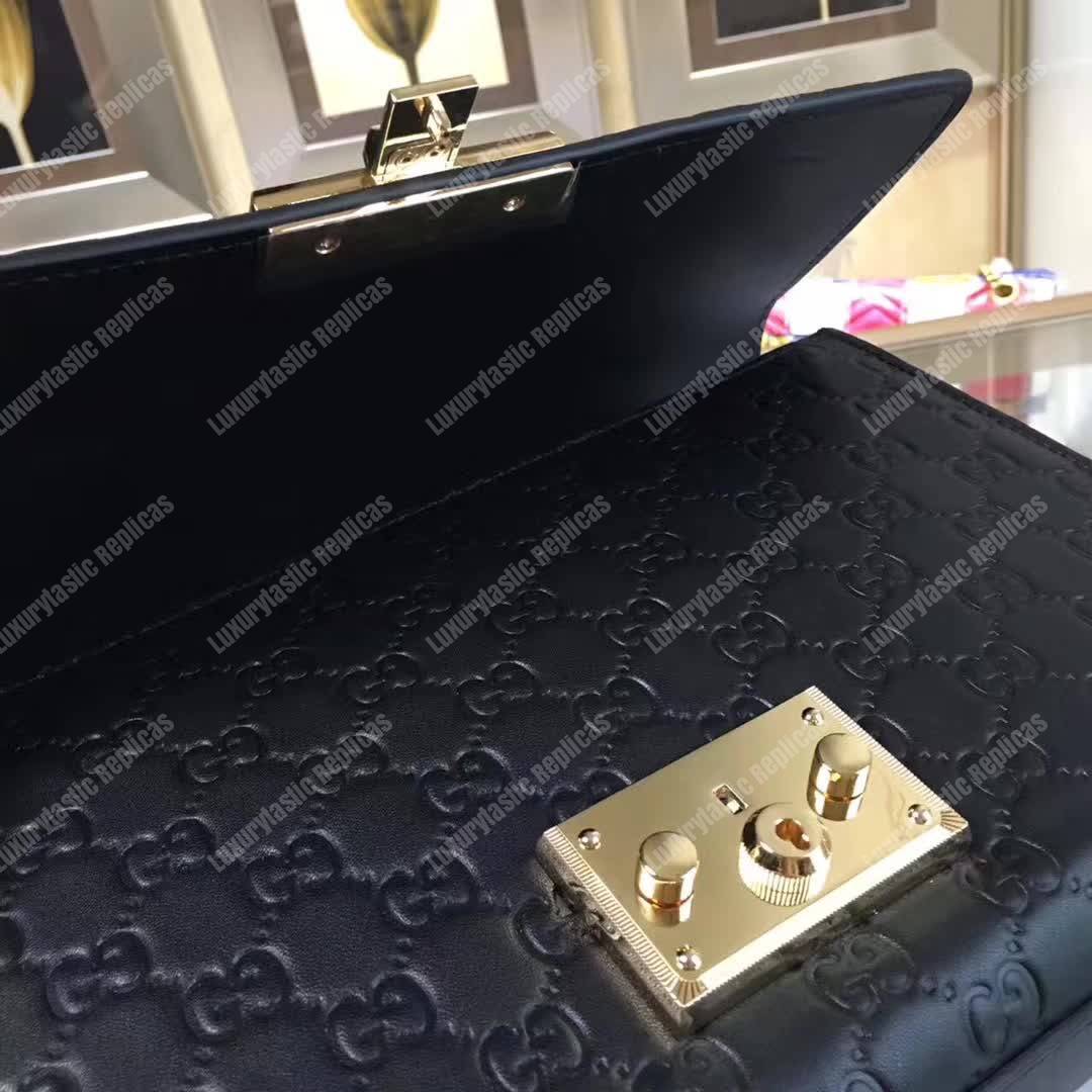 G*u*i padlock medium signature shoulder bag black