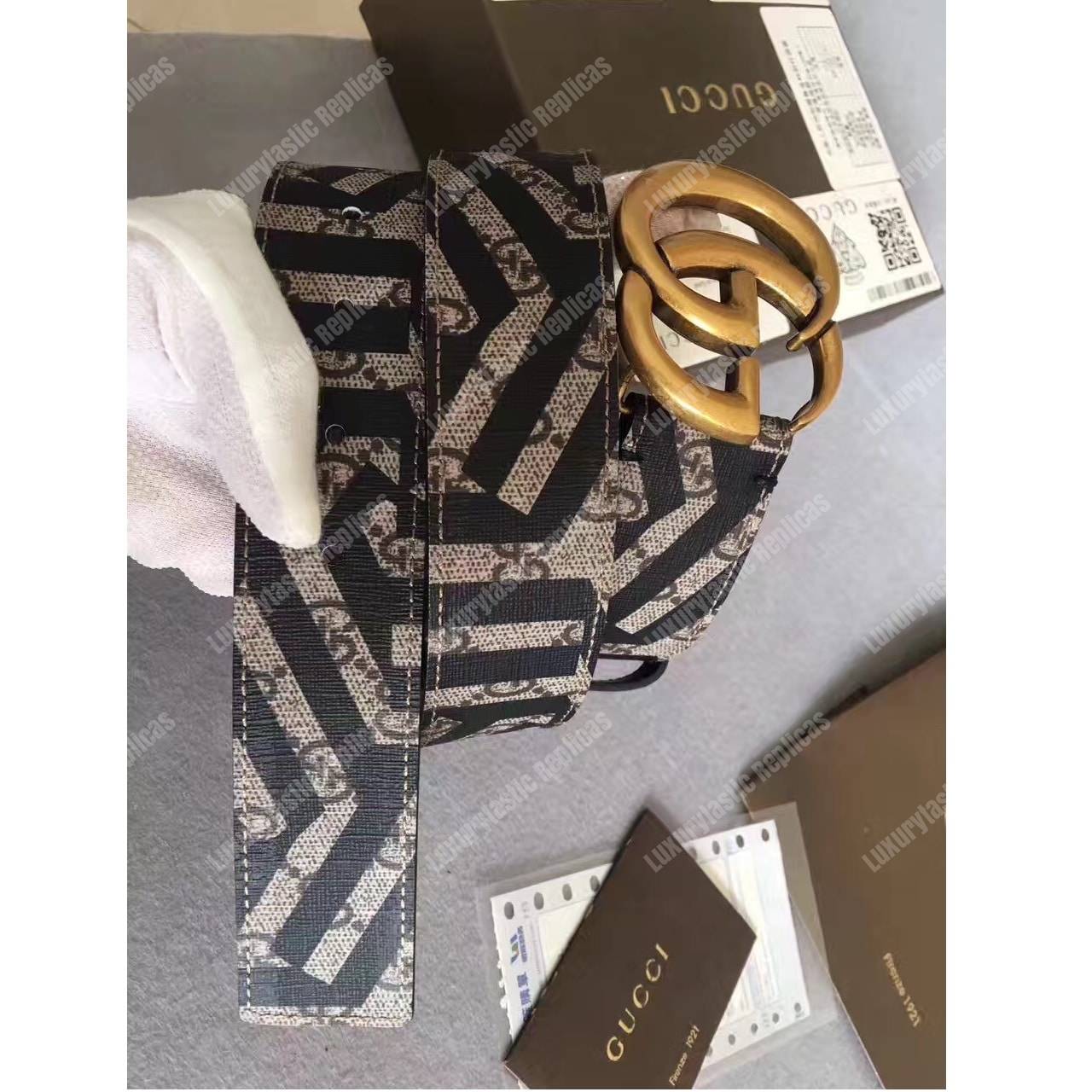 G*u*i gg caleido belt with double g buckle