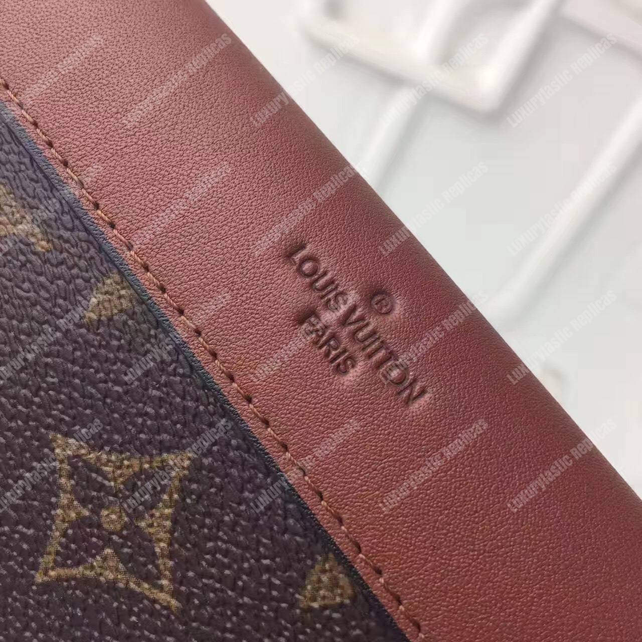 LV Sarah Tuileres Wallet Monogram Marron