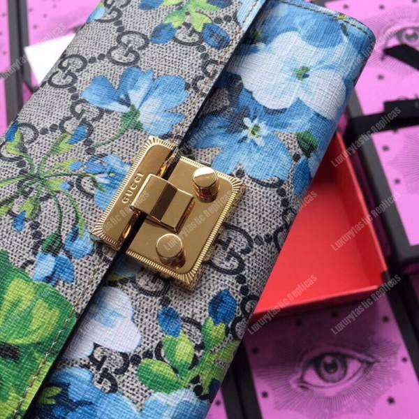 G*u*i gg blooms sup*e padlock continental wallet blue