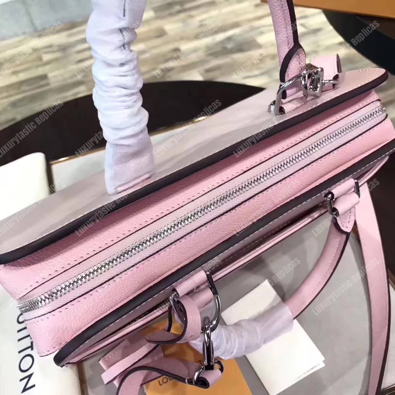 LV Epi Vaneau MM Bag Epi Leather Rose Ballerine