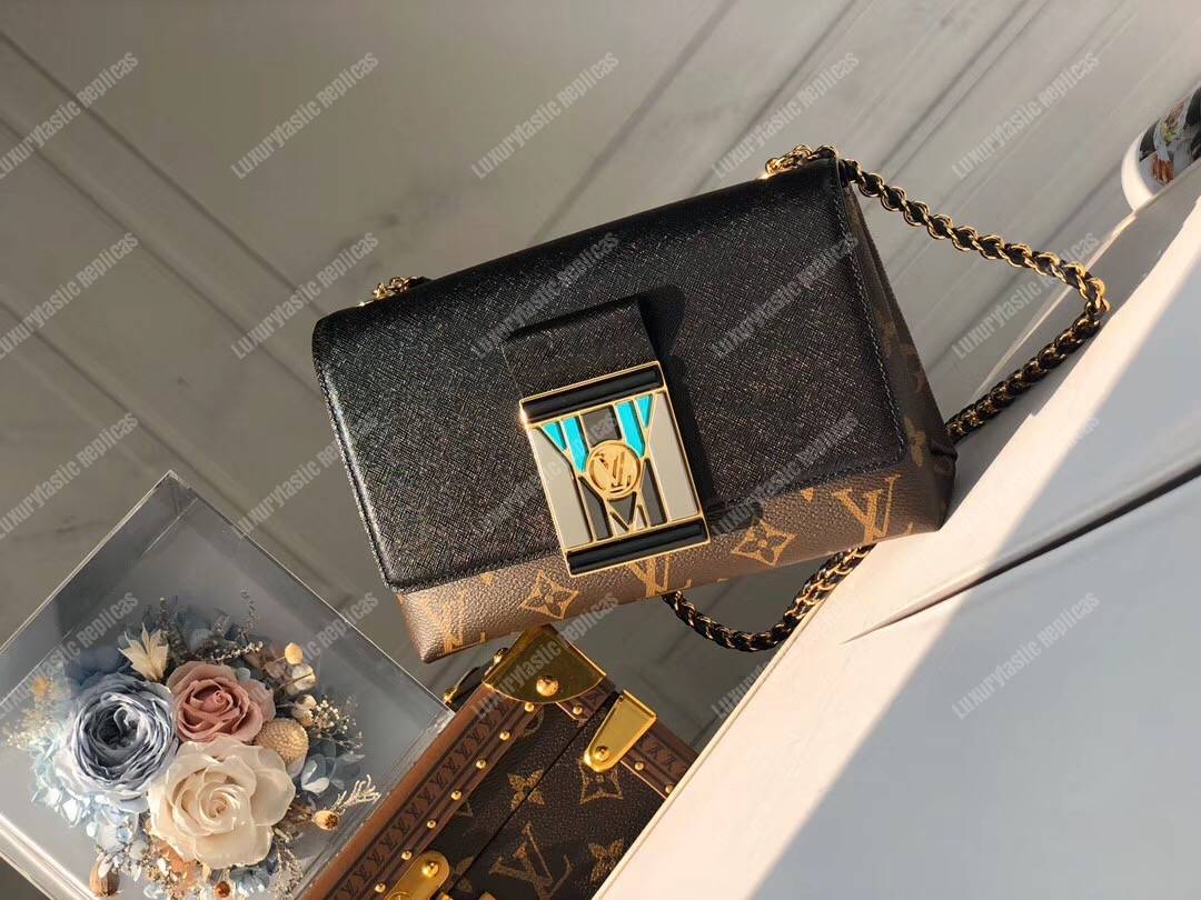 LV Pochette Thelma Monogram Canvas