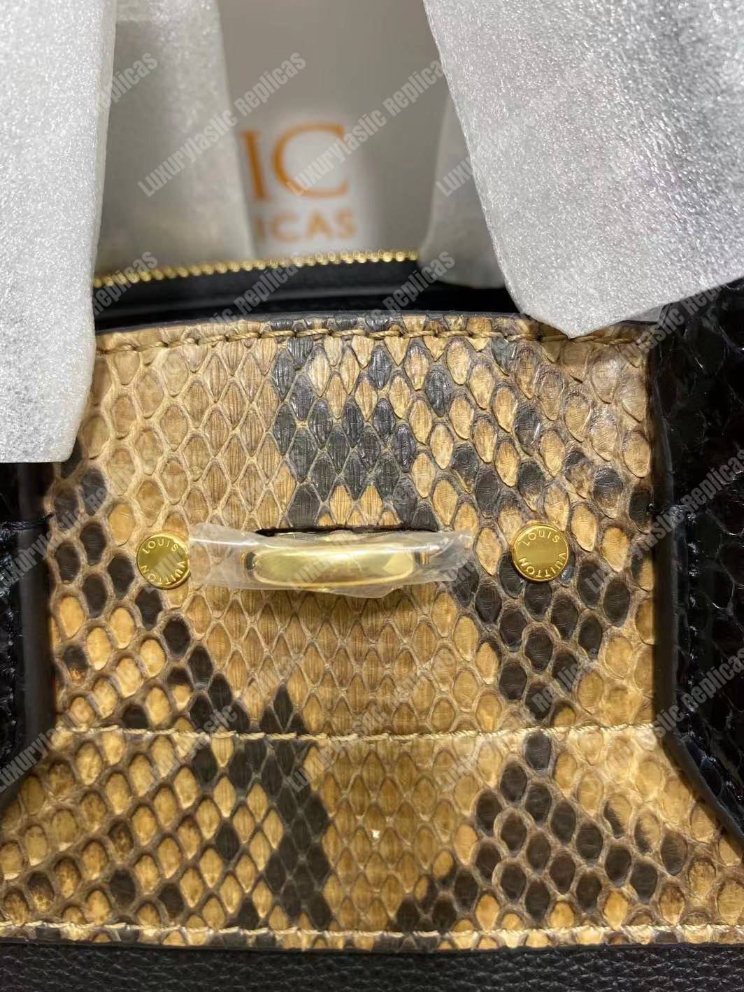LV City Steamer PM Python Roccia Black