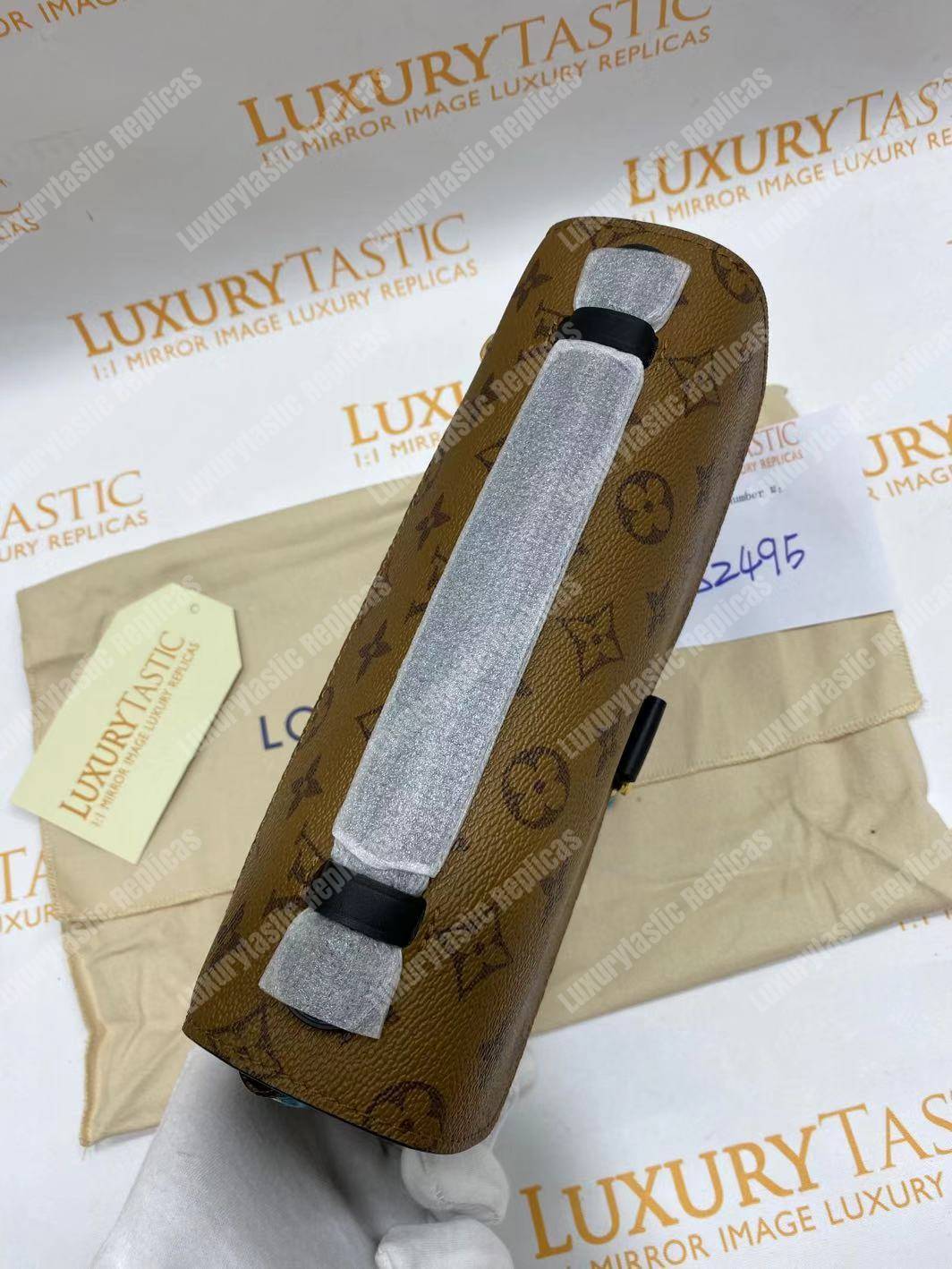 LV Pochette Métis Monogram Reverse Canvas