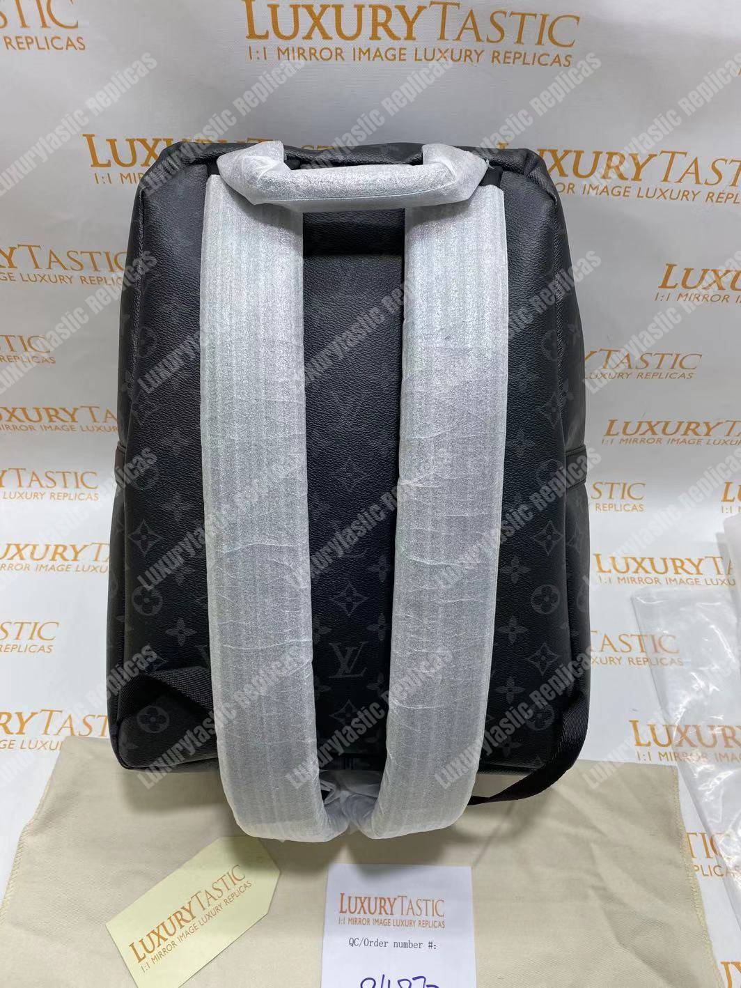 LV Discovery Backpack PM Monogram Eclipse