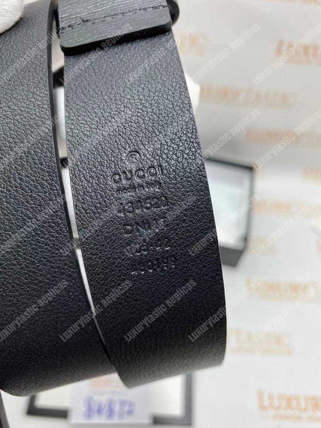 G*u*i leather belt with bee