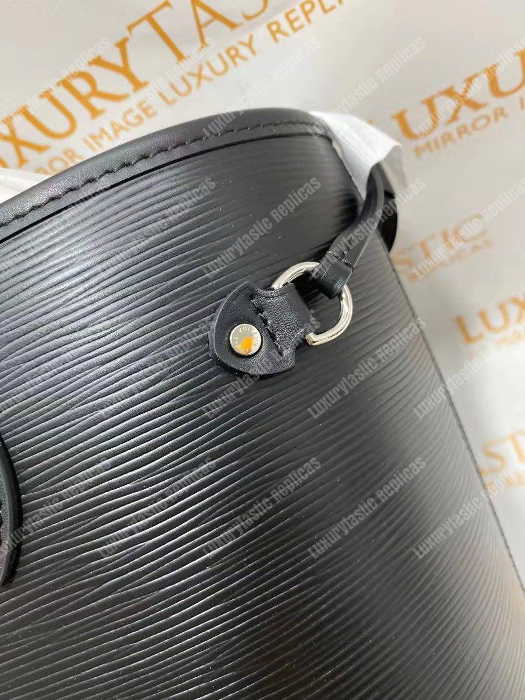 LV Neverfull MM Epi Leather Black