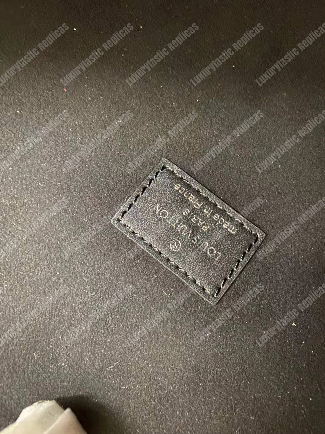 LV Neverfull MM Epi Leather Black