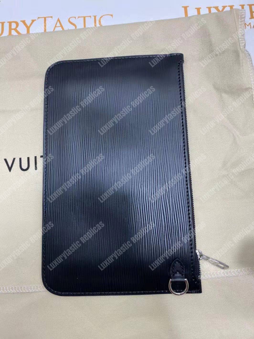 LV Neverfull MM Epi Leather Black