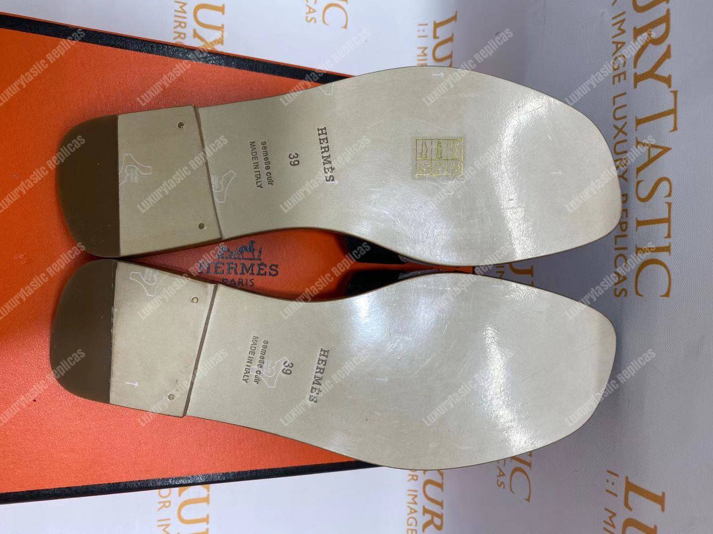 H**mes oran sandal epsom leather black