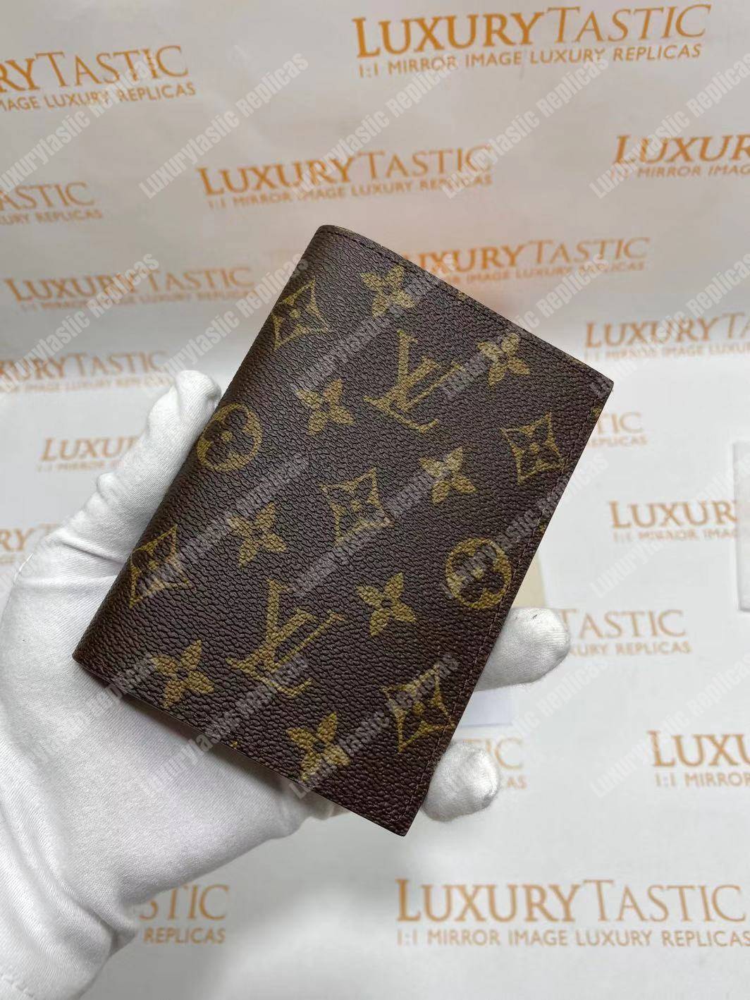 LV Passport Cover Monogram