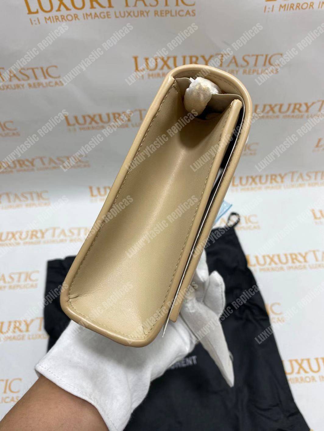Saint Laurent Kate Medium With Tassel In Smooth Leather Powder