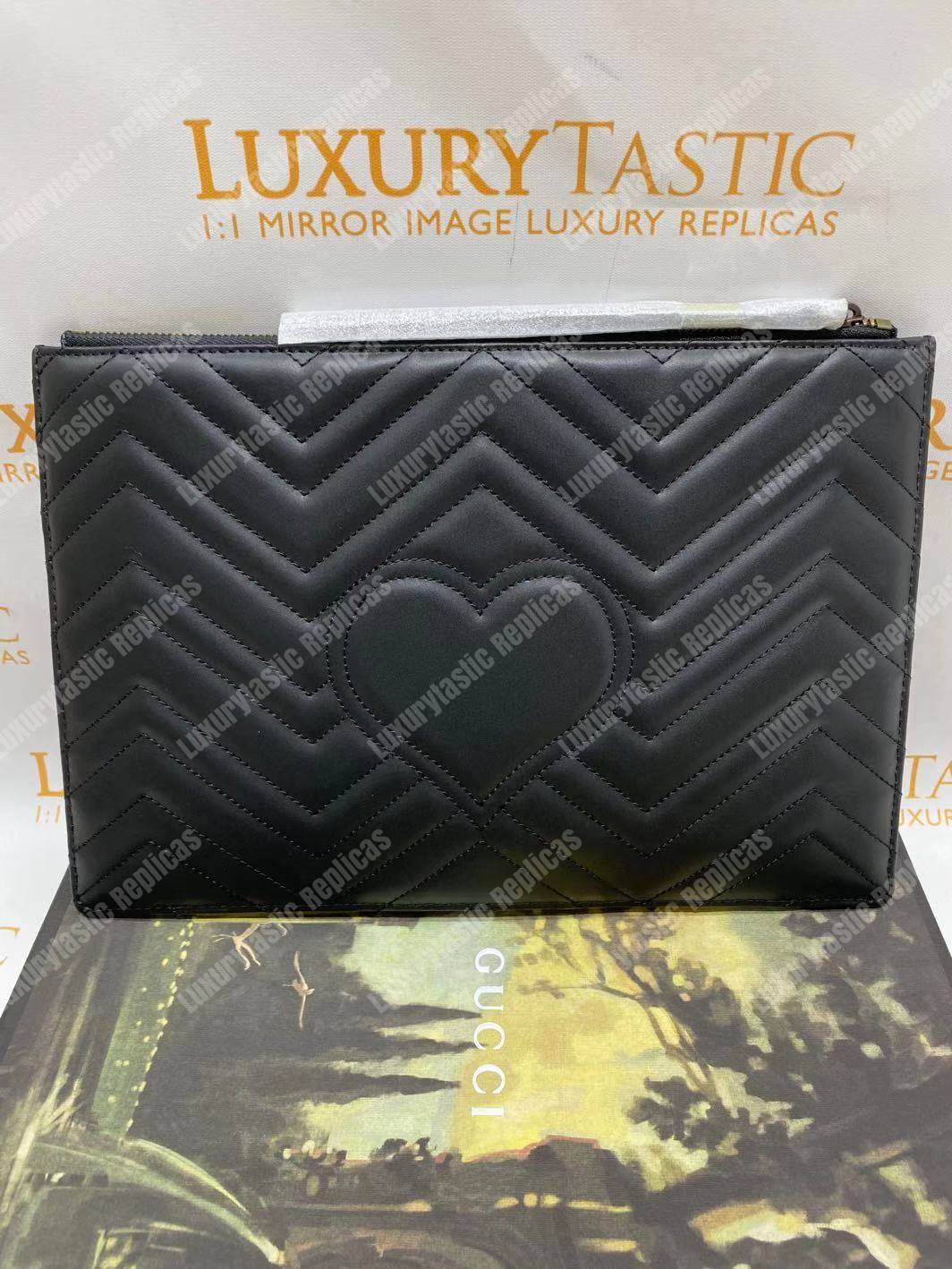 G*u*i gg marmont animal studs leather pouch black