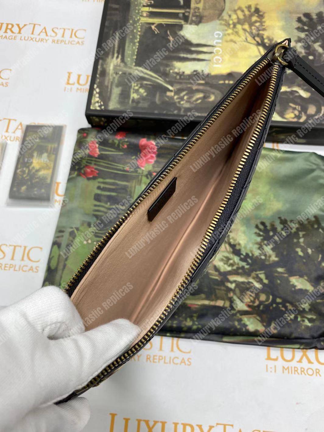 G*u*i gg marmont animal studs leather pouch black