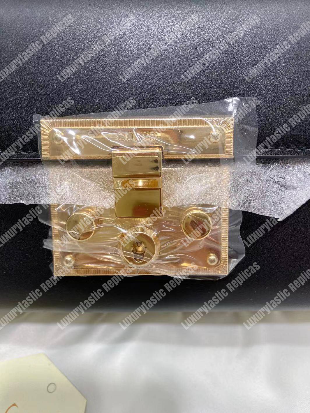 G*u*i padlock small leather shoulder bag black