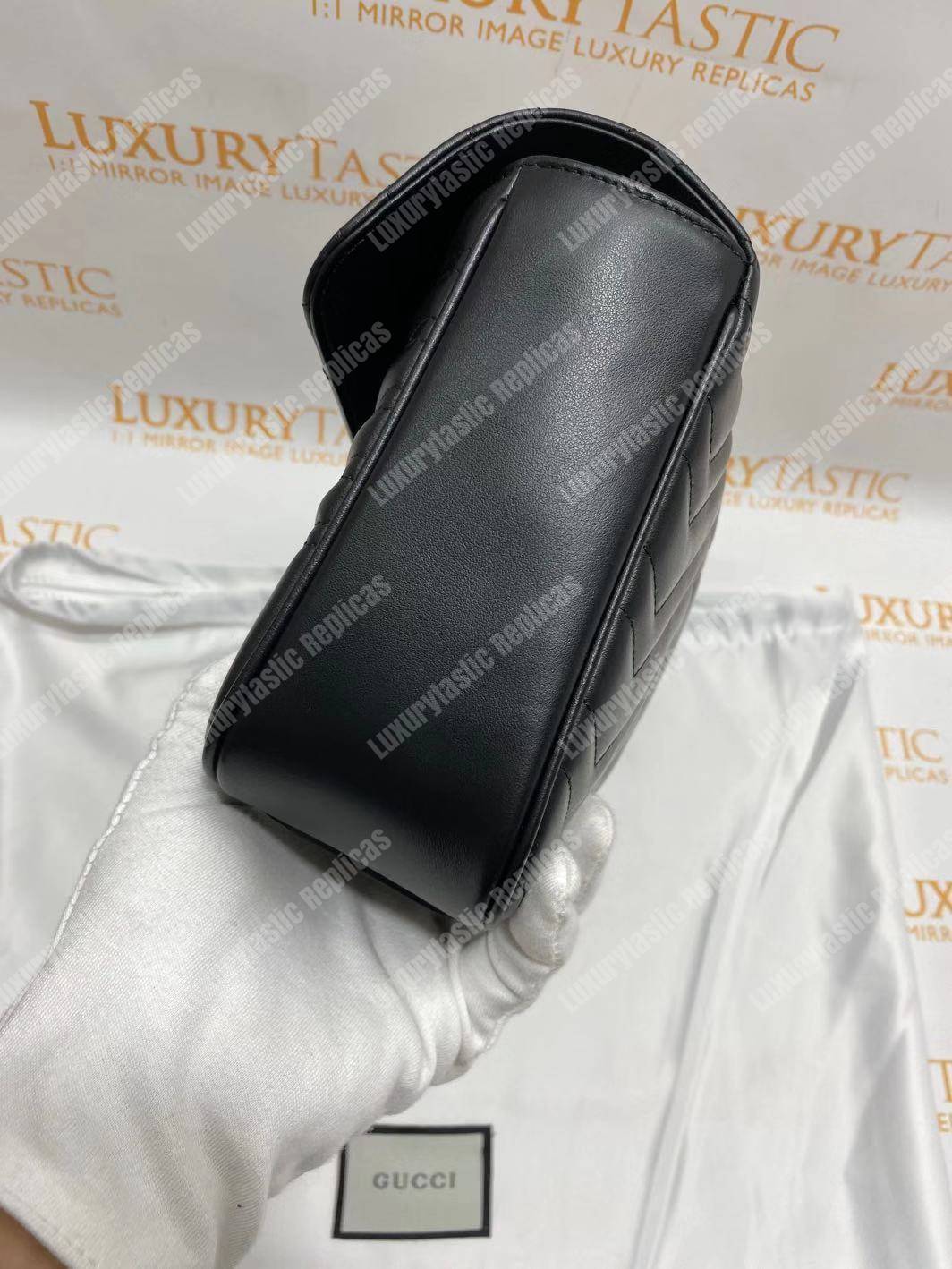 G*u*i gg marmont medium matelasse shoulder bag black