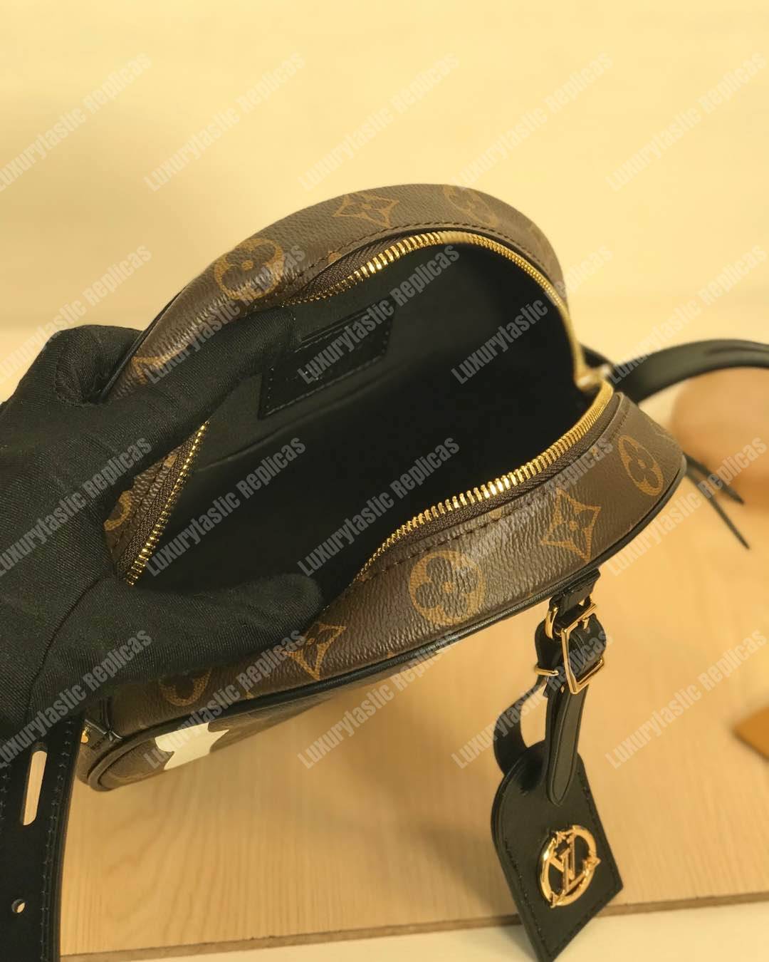 LV X LOL Boite Chapeau Souple