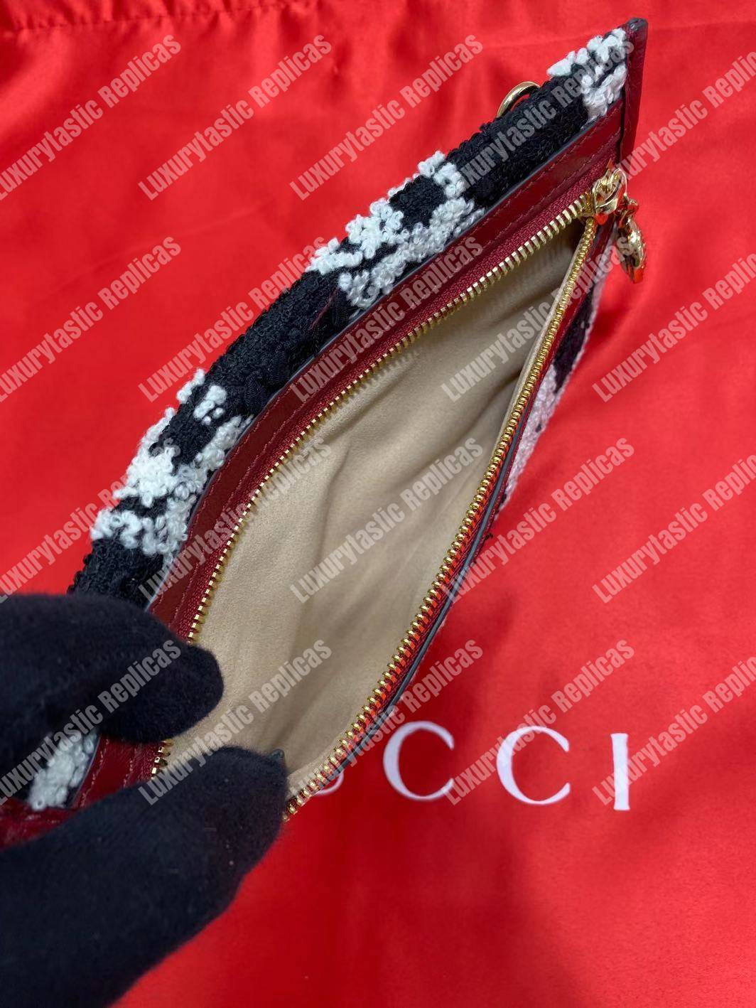 G*u*i rajah gg tweed large tote black & white