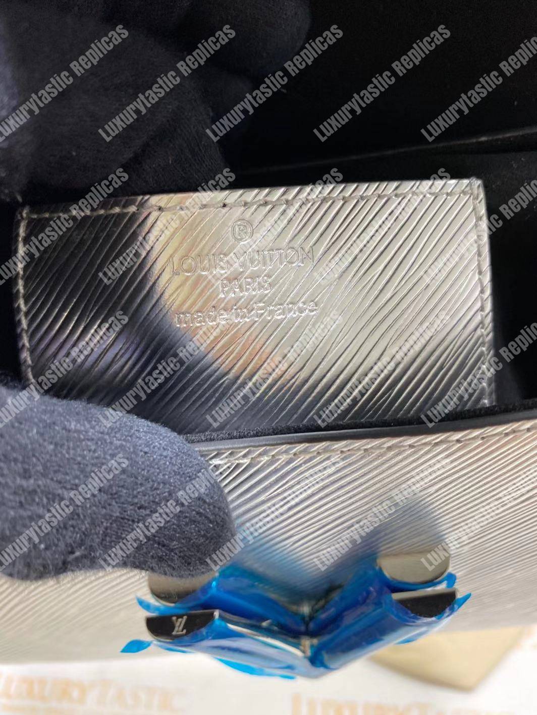 LV Twist MM Argento Silver