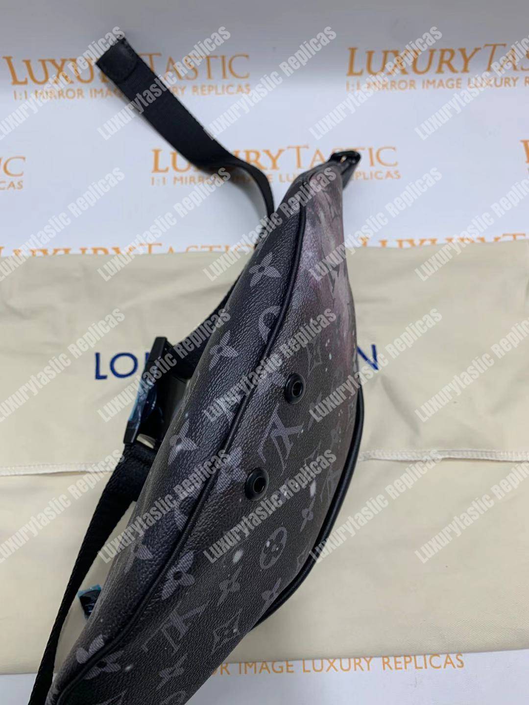 LV Discovery Bumbag Monogram Galaxy