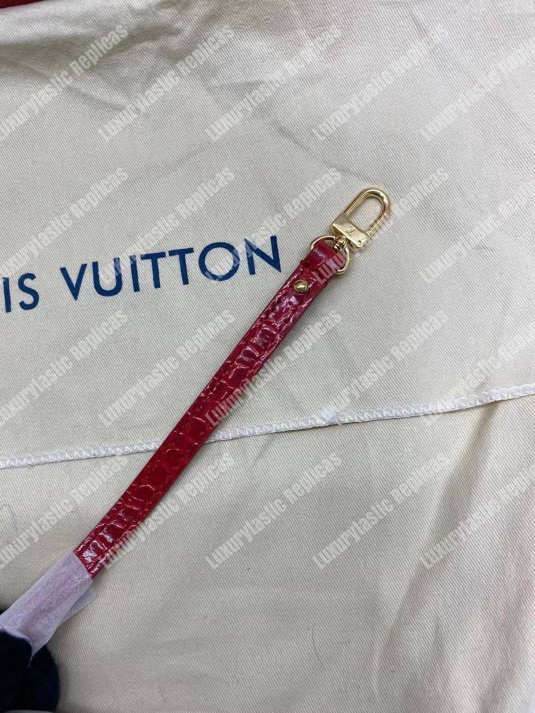 LV Alma BB Crocodilien Brillant Cerise