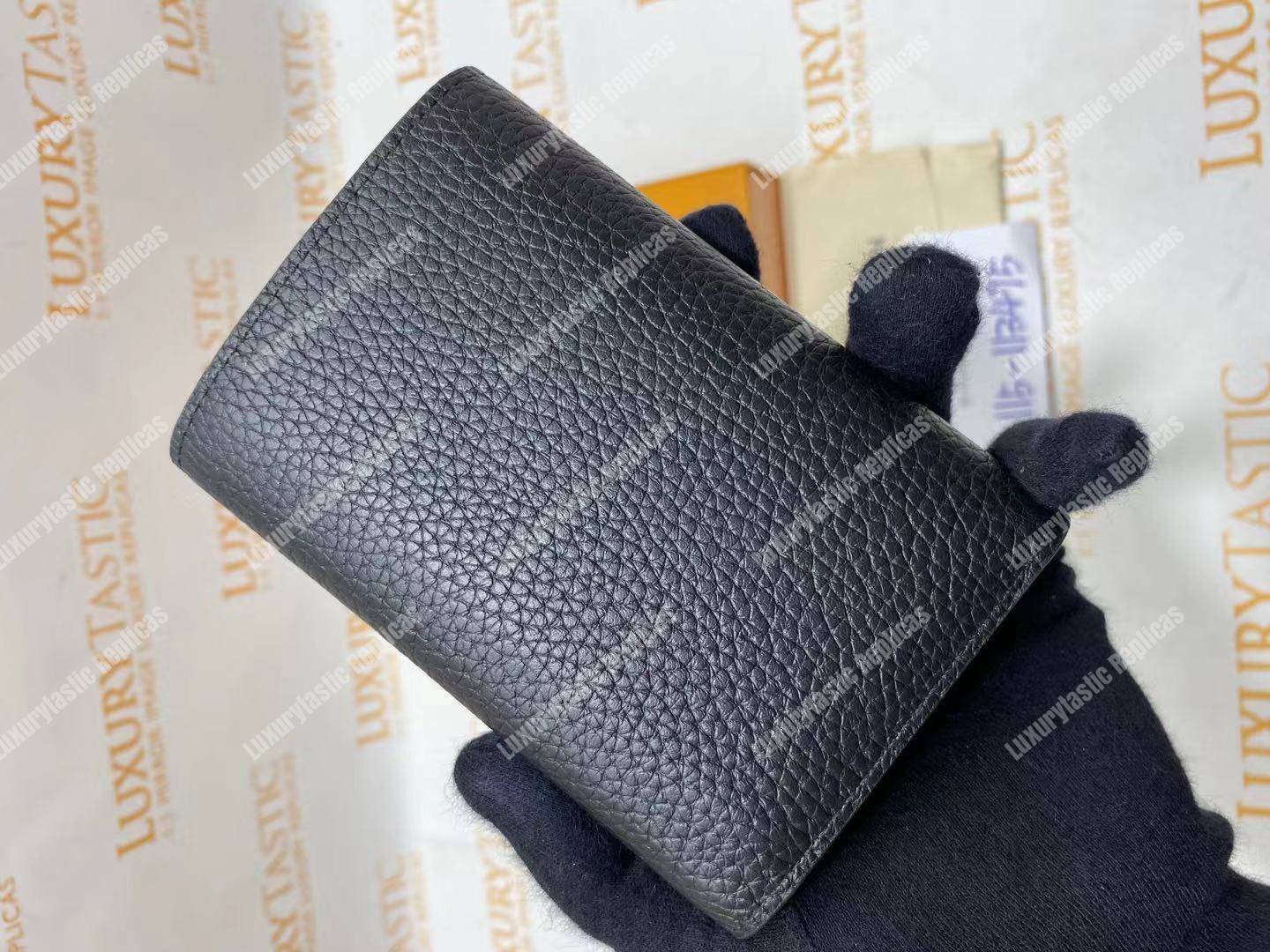 LV Capucines Compact Wallet Noir