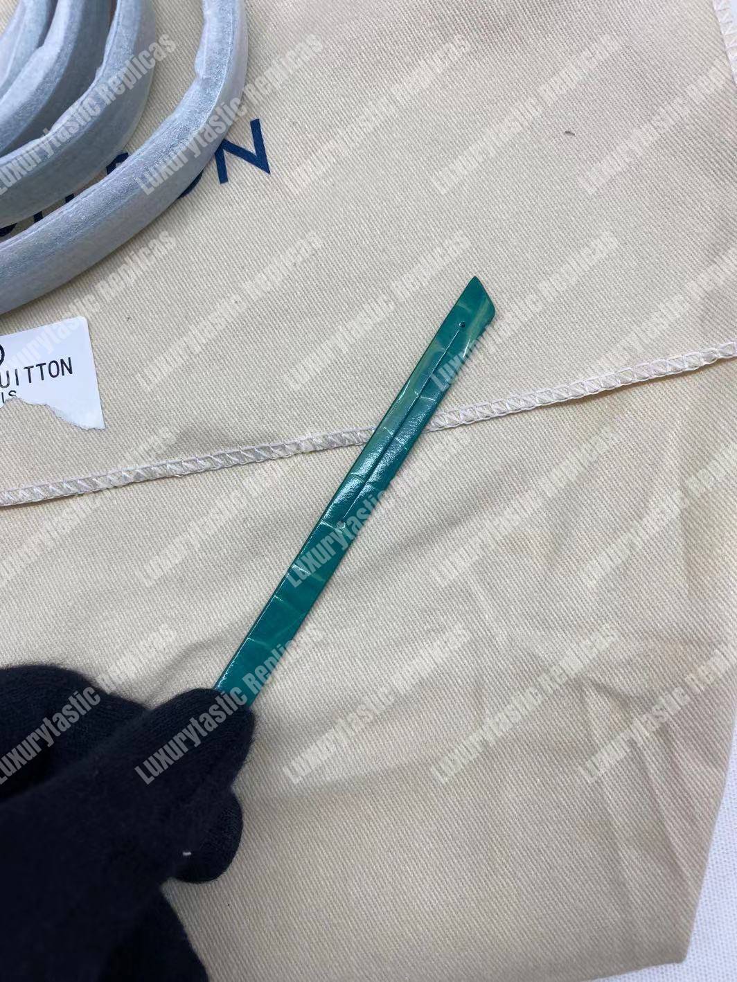 LV Alma BB Crocodilien Brillant Bleu Canard Blue