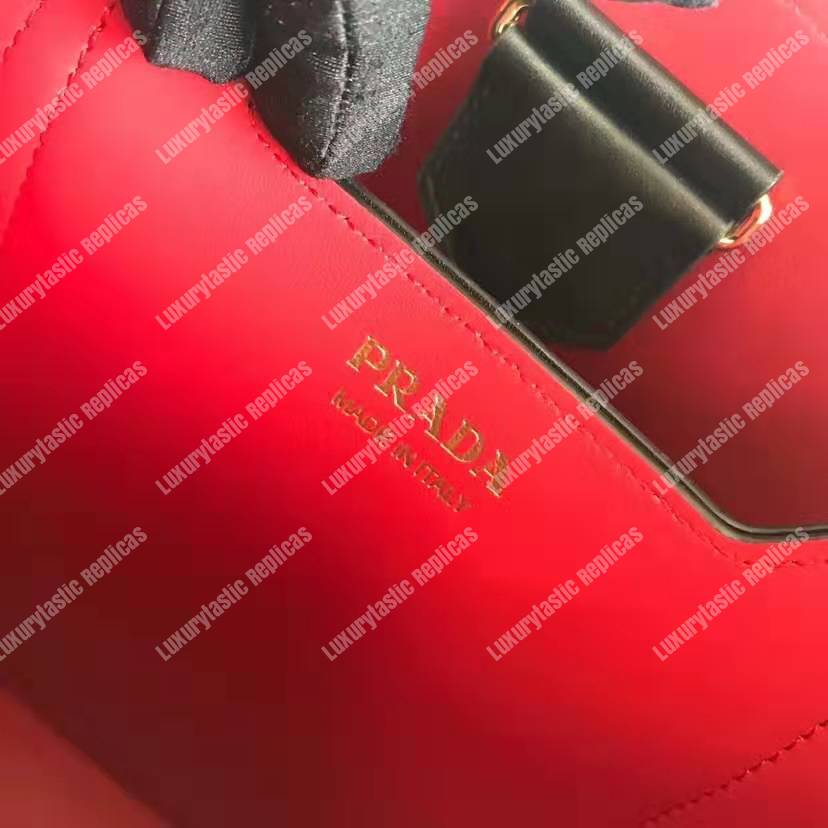 Pra*a panier medium bag black/red