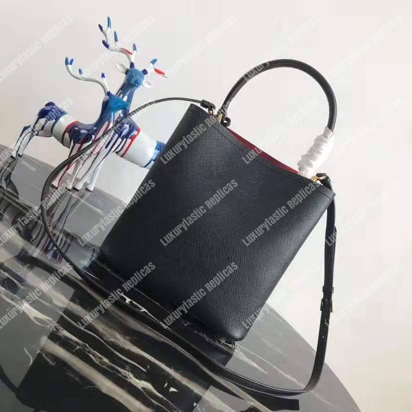 Pra*a panier medium bag black/red