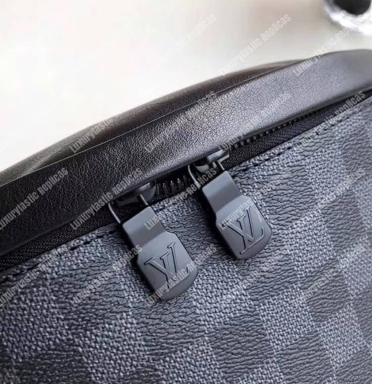 LV Discovery Bumbag Damier Graphite