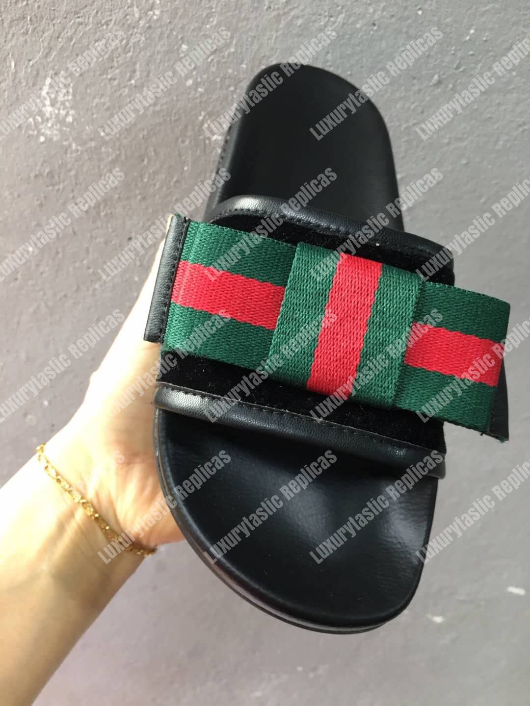 G*u*i pursuit bow slide sandals