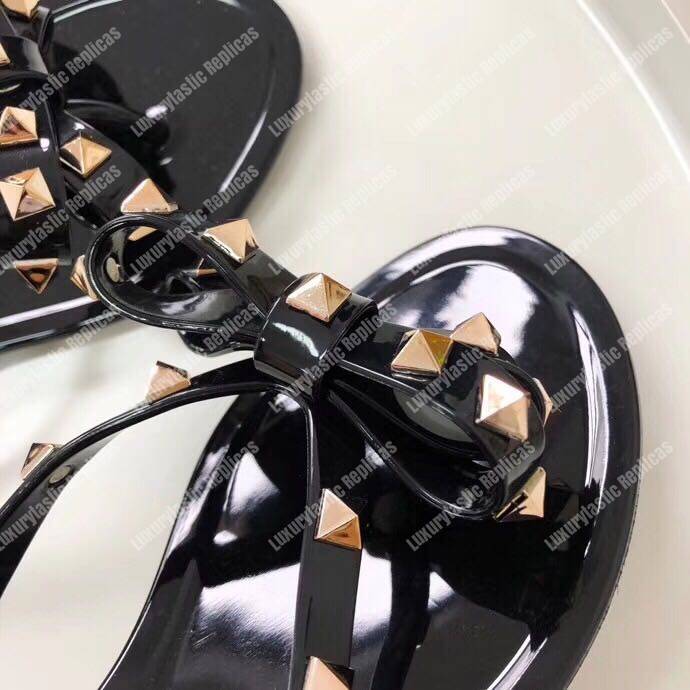 Valentino Rockstud Thong Black