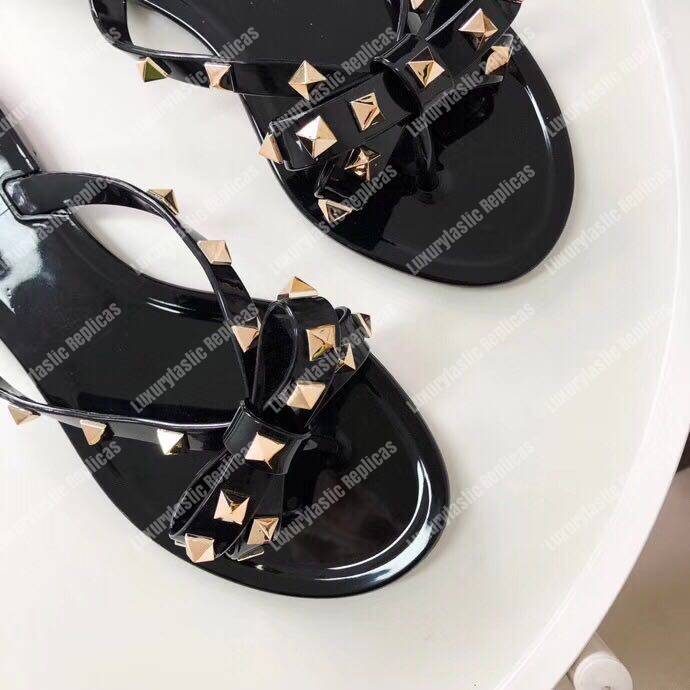 Valentino Rockstud Thong Black