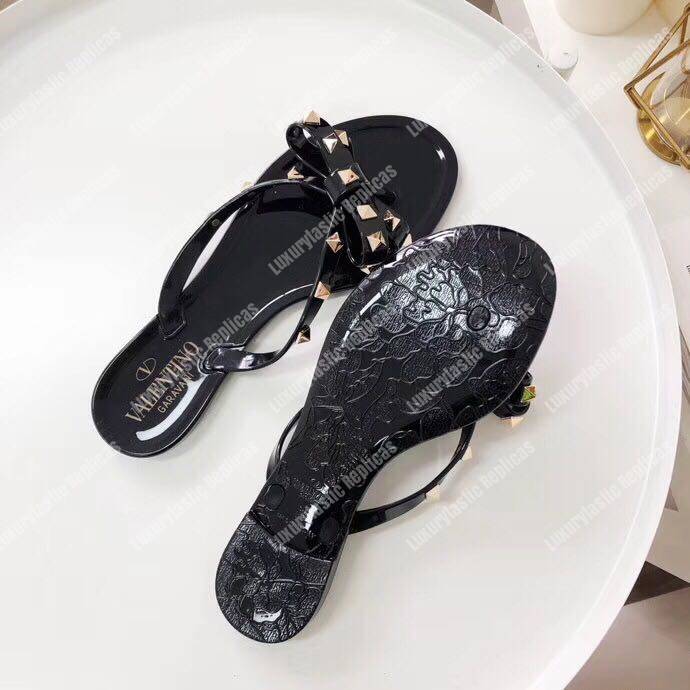 Valentino Rockstud Thong Black