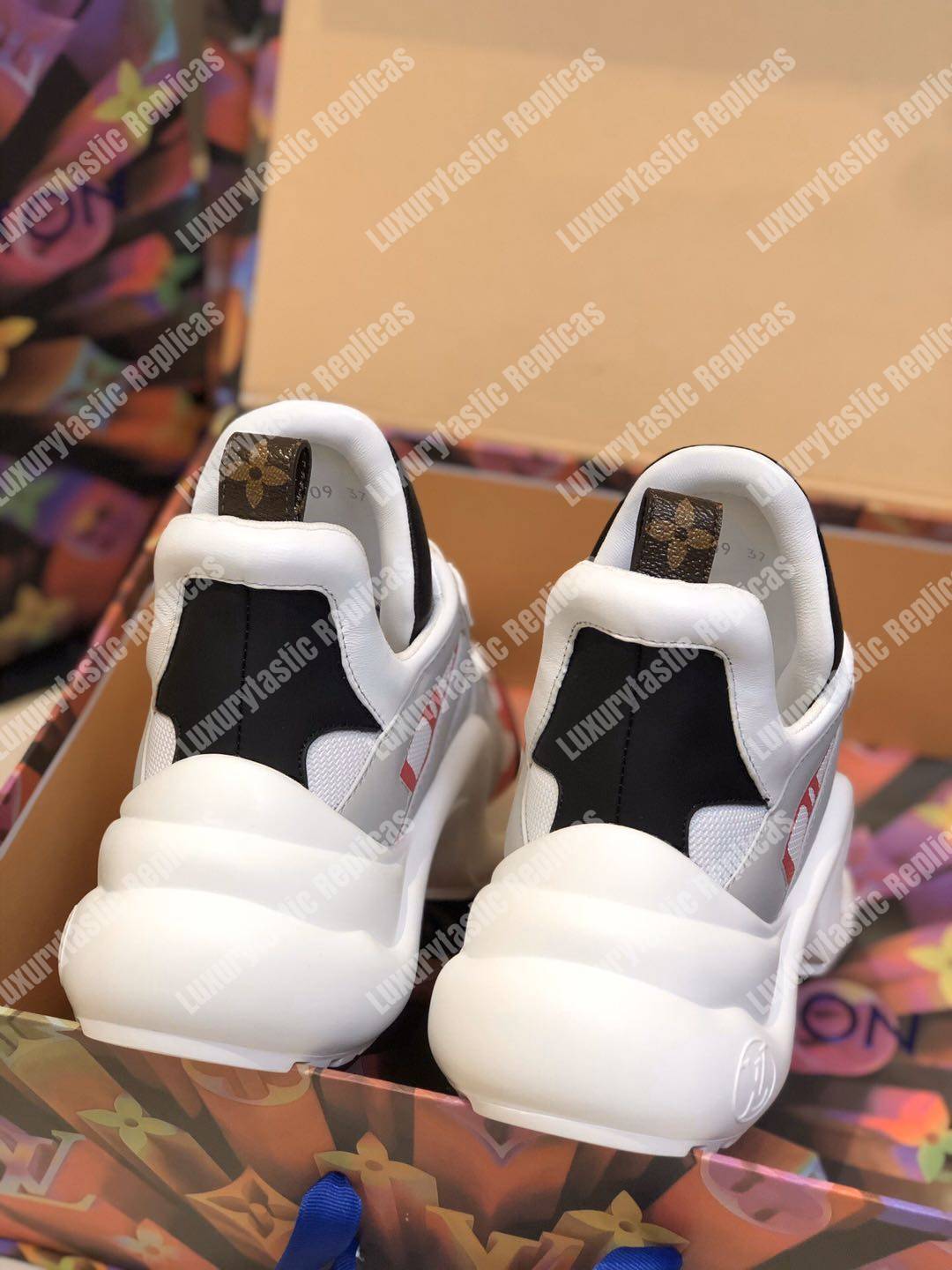 LV Archlight Sneaker Rose Clair