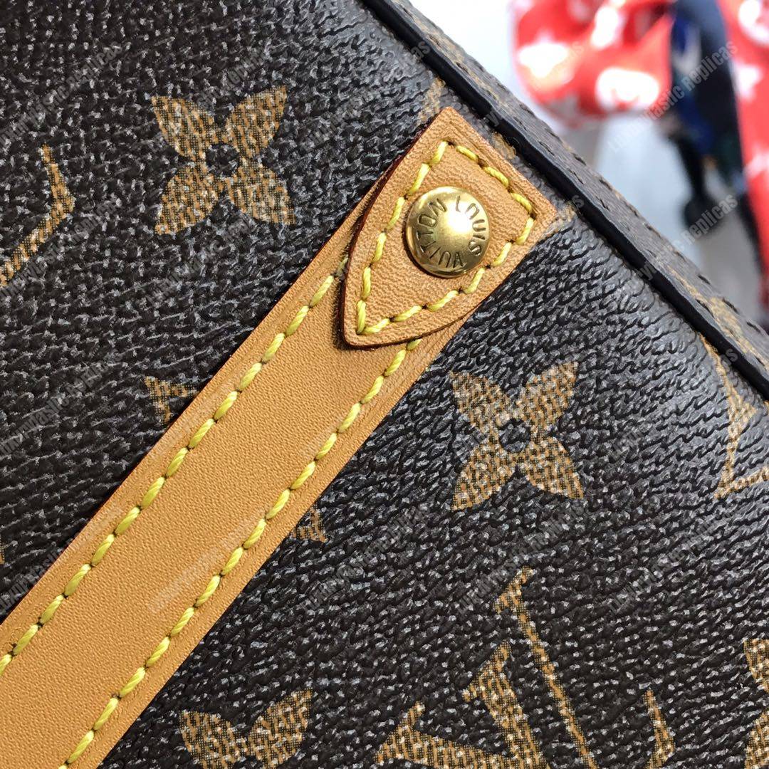 LV Soft Trunk Messenger MM Monogram Canvas