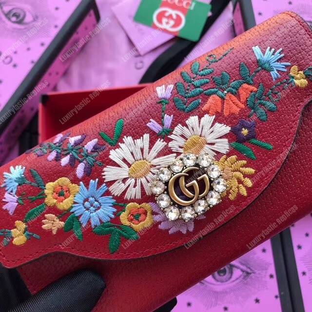 G*u*i embroidered leather continental wallet red